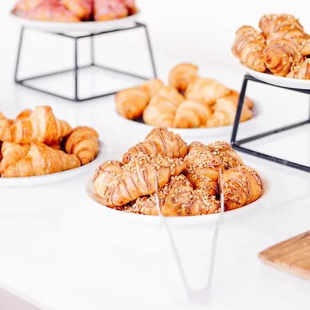 Noir - Free Breakfast & Brunch Until 13-00 - Vicinissimi A Mirabilandia Otel 4*