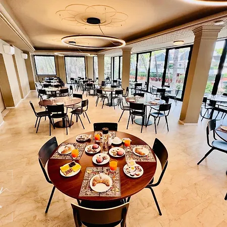 Otel Noir - Free Breakfast & Brunch Until 13-00 - Vicinissimi A Mirabilandia Milano Marittima