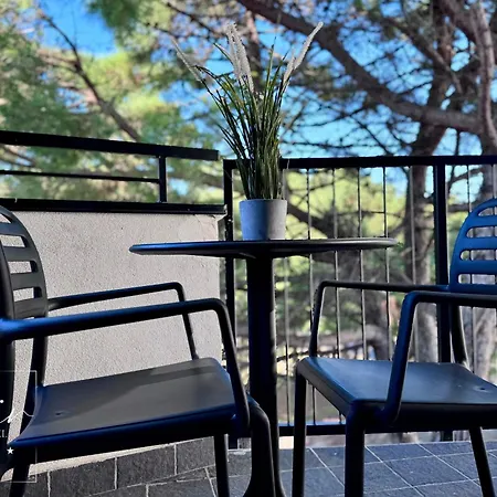 Noir - Free Breakfast & Brunch Until 13-00 - Vicinissimi A Mirabilandia Milano Marittima