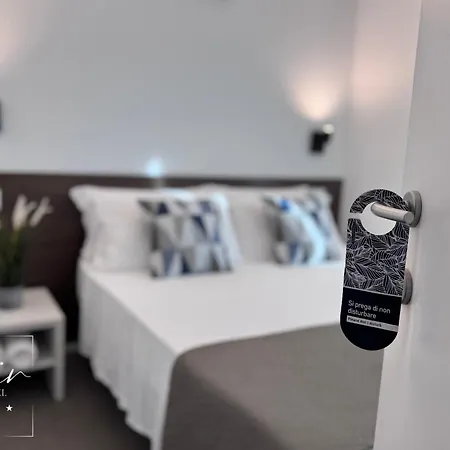 Otel Noir - Free Breakfast & Brunch Until 13-00 - Vicinissimi A Mirabilandia 4*