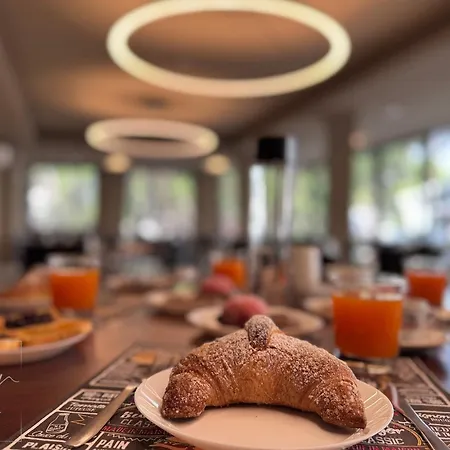 Otel Noir - Free Breakfast & Brunch Until 13-00 - Vicinissimi A Mirabilandia 4*